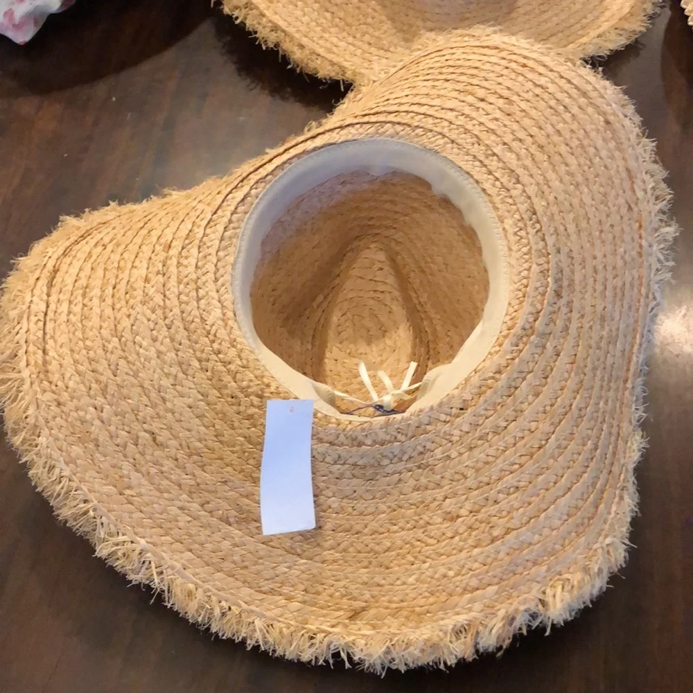 Hat Attack Coverup Sunhat in Natural & Ivory - Picture 8 of 9